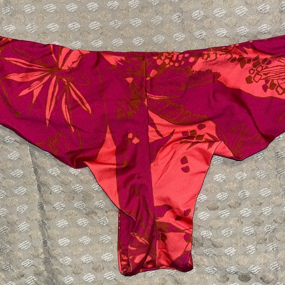 Volcom Swim - Picture 6 of 7